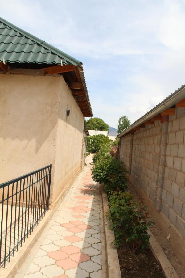 Guest House Semetei Bokonbayevo ภายนอก รูปภาพ